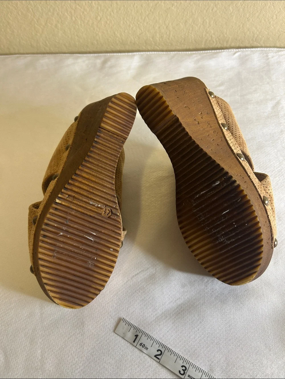 Sbicca Vintage Collection Suede Wedge Sandals Size 10M